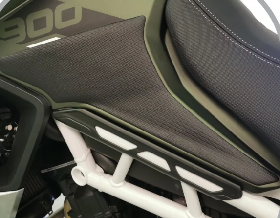 Rubbatech Triumph Tiger 900 Knee Pads